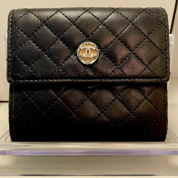 Chanel quilted two way wallet - Picture 3 of 10